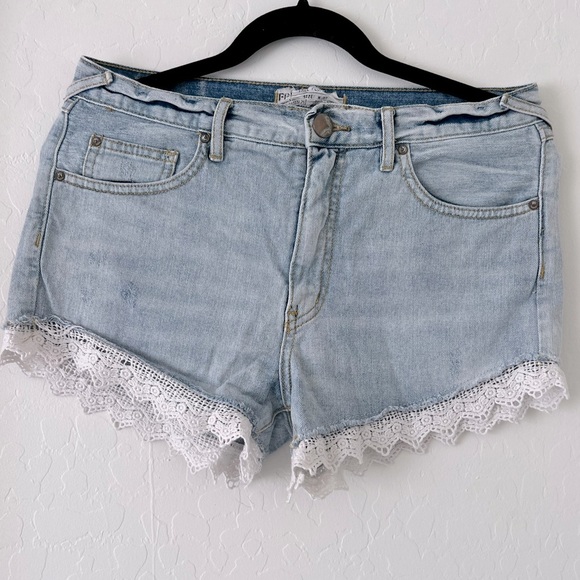 Free People Lacey Lace Trim Denim Shorts - Picture 3 of 12